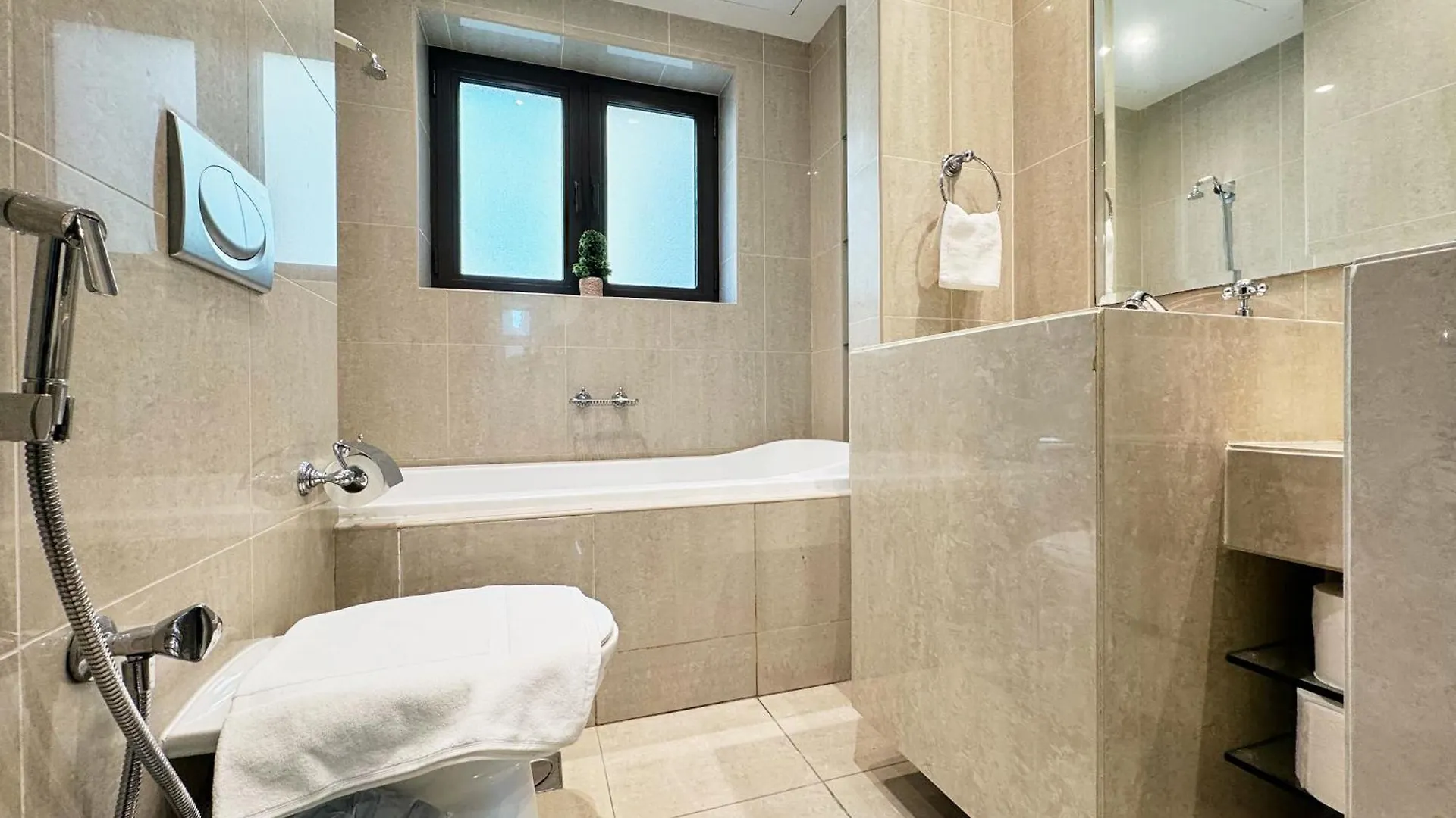 Golden Homes Souk Al Bahar Burj Khalifa View Tajer Residences 1Br Mint Avenue Near , Dubai Mall & Burj Khalifa